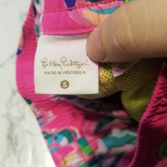 Lilly Pulitzer Run Around Bird Print Shorts - Picture 3 of 4